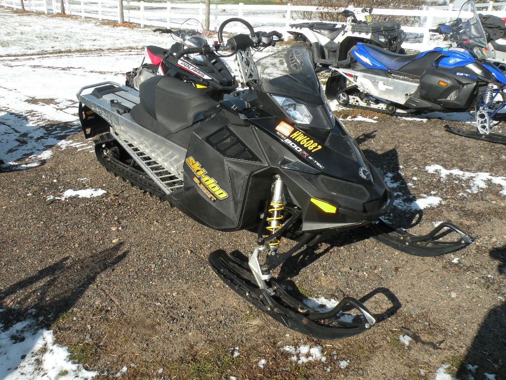 2012 Ski Doo Summit 800 e-tec SN#-2BPSCUCB1CV000109