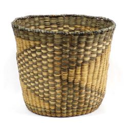 Native American Hopi Wicker Two Toned Basket