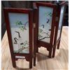 Image 1 : MINIATURE JAPANESE FOLDING SCREEN W/BIRD PATTERN