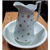 Image 1 : JUG AND BASIN
