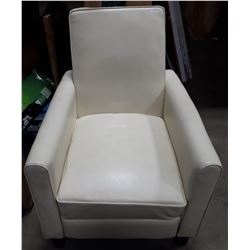 WHITE RECLINING CHAIR