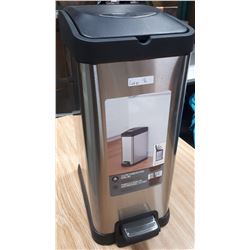 HOMETRENDS 15L STAINLESS STEEL TRASHCAN