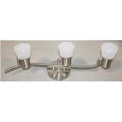 NEW RUSSELL 23" TRACK LIGHT 754173BN/FR