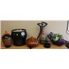 Image 1 : LOT OF ASSORTED VASES AND DECOR