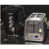 Image 1 : HAMILTON BEACH TOASTER AND SUNBEAM ELECTRIC KETTLE