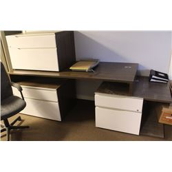WOOD GRAIN STYLE OFFICE DESK W/ 2 FILING CABINETS