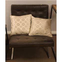 BROWN MODERN LOUNGE CHAIR