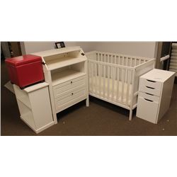 SHOWHOME WHITE NURSURY SET