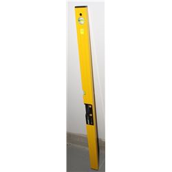 SMART TOOL LEVEL WITH DIGITAL DISPLAY 3FT