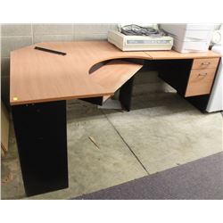 "L" SHAPED OFFICE DESK 84" X 48"