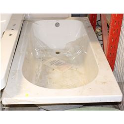 SHOWHOME BATH TUB 66" X 34" X 16"