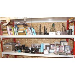 LARGE LOT OF ASSORTED LIVING ROOM DECOR