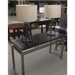 METAL FRAME SOFA TABLE INCLUDES TWO LAMPS