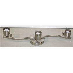 NEW RUSSELL 23" TRACK LIGHT 754173BN/FR