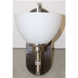 NEW RUSSELL 12  WALL MOUNT 789-701/BCH