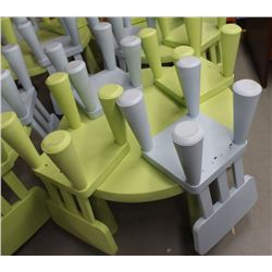 KIDS TABLE WITH 4 CHAIRS