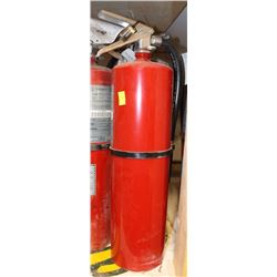10 POUND DRY CHEMICAL FIRE EXTINGUISHER