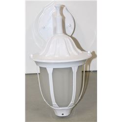 NEW OUTDOOR LANTERN 301130WH/FR
