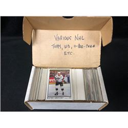 MIXED HOCKEY CARD LOT (TOPPS/ UPPER DECK/ O-PEE-CHEE)