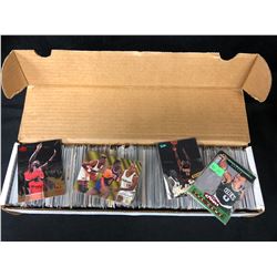 BASKETBALL TRADING CARDS LOT