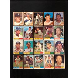 BASEBALL TRADING CARDS LOT