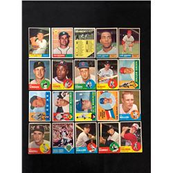 BASEBALL TRADING CARDS LOT