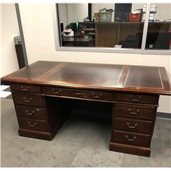 LARGE EXECUTIVE DESK