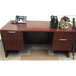 59" EXECUTIVE DESK