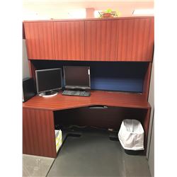 WORKSTATION WITH HUTCH