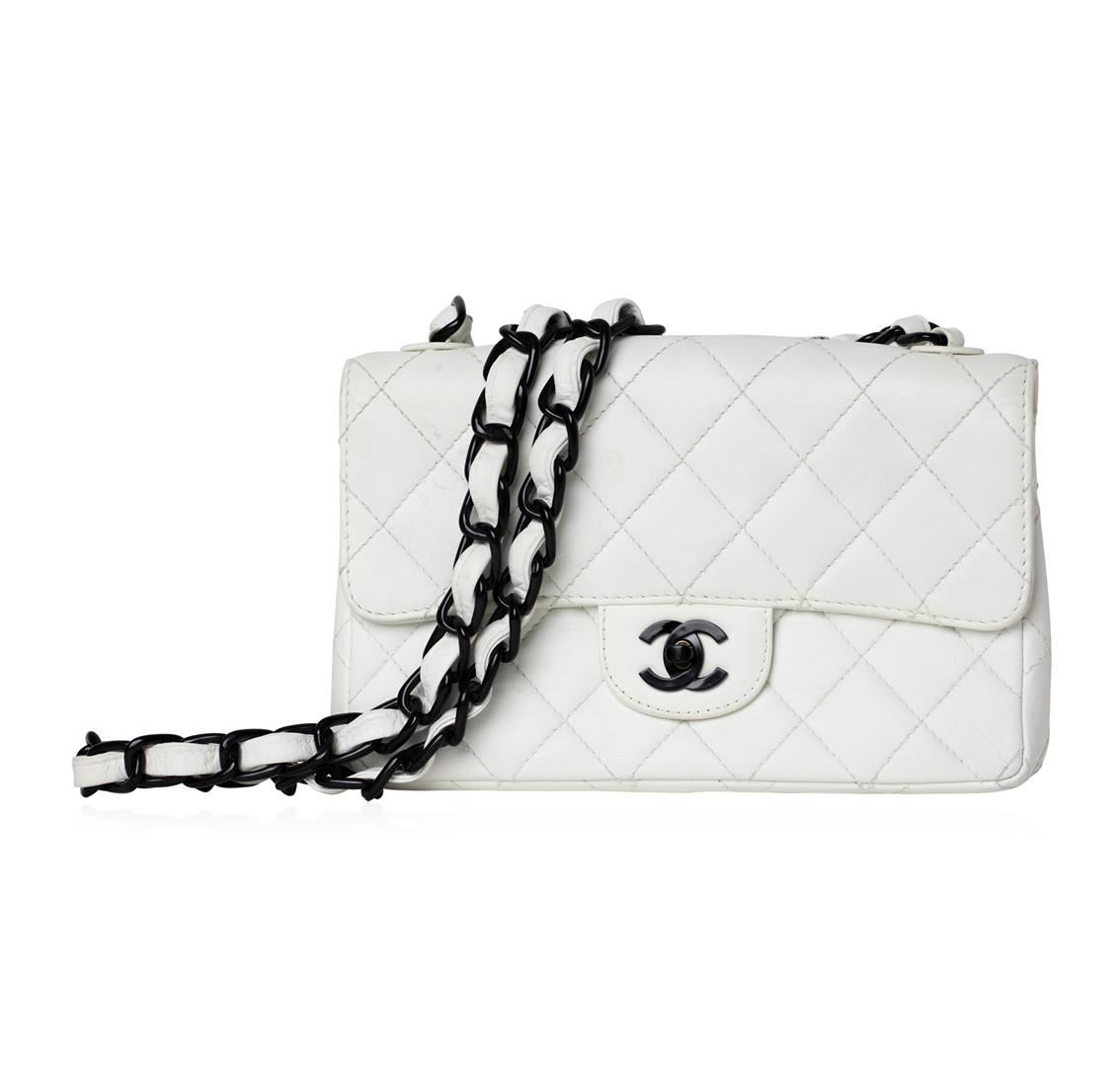 white and black chanel bag