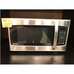 Danby Stainless steel Microwave 20" x 15 1/2" x 12"
