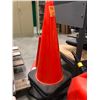 Image 1 : 7 Orange Pylons