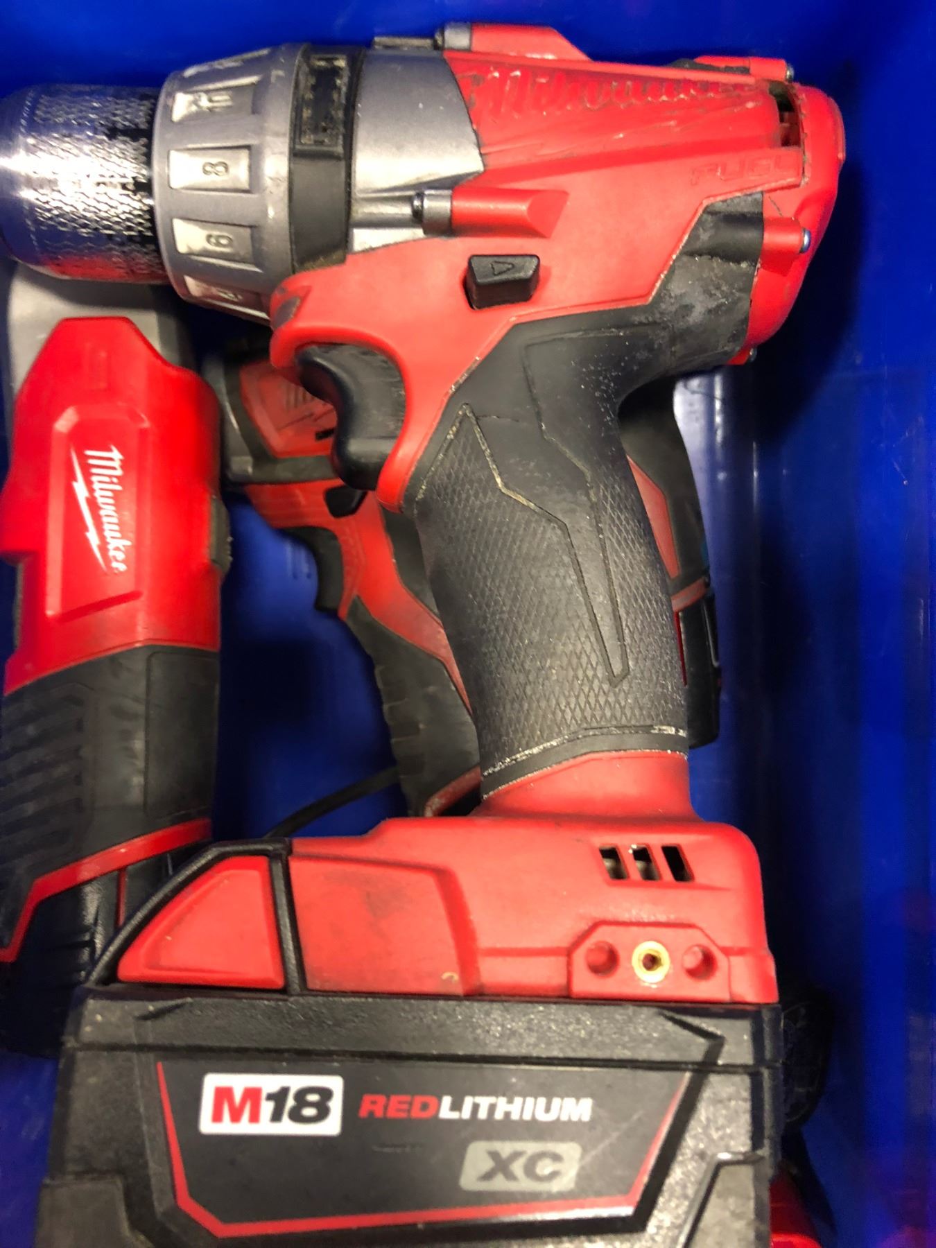 Milwaukee M18 Battery Charging Instructions