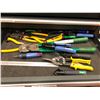 Image 15 : 2 piece Mastercraft Maximum tool box, includes assorted tools in drawers