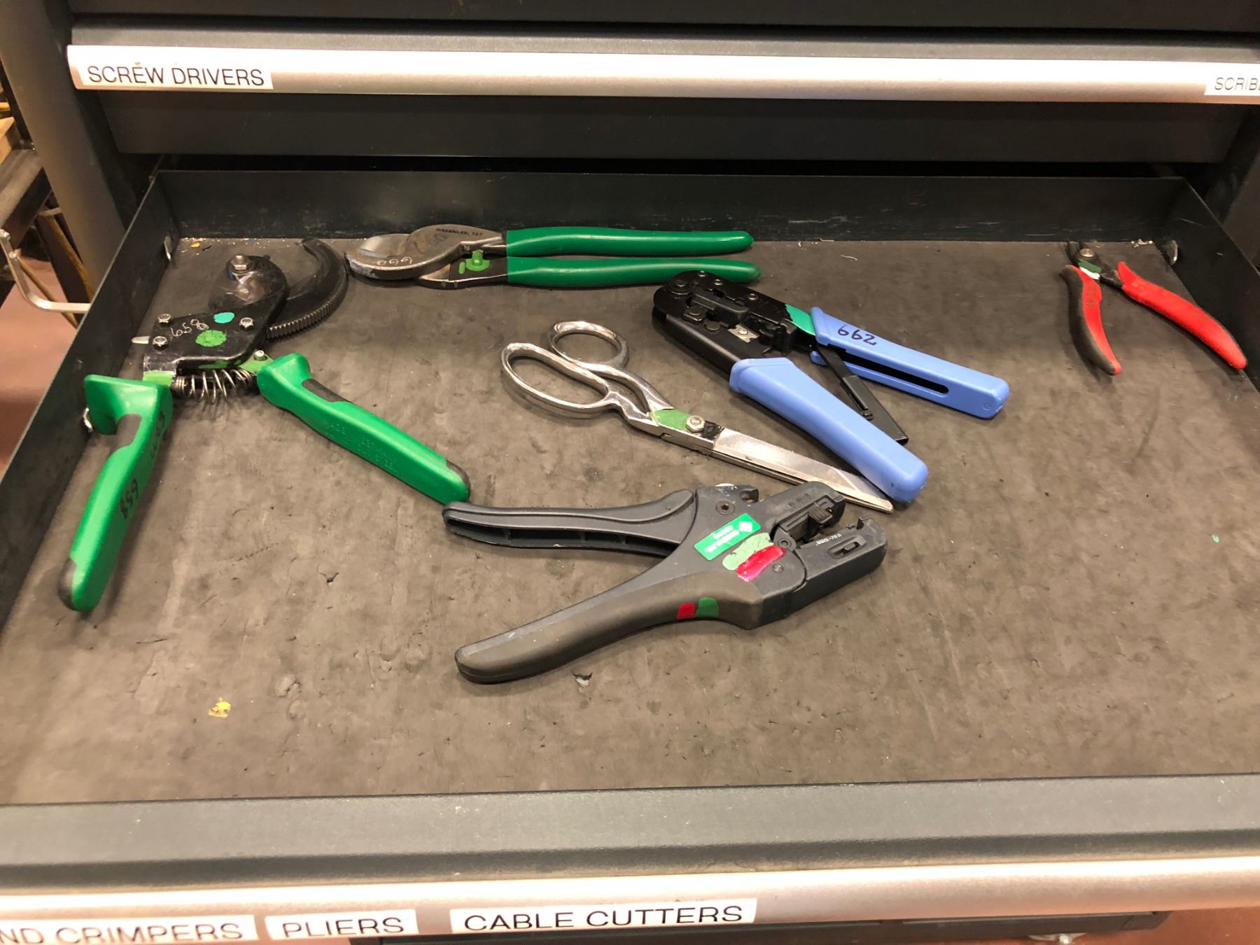 2 piece Mastercraft Maximum tool box, includes assorted tools in drawers