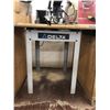 Image 5 : Delta radial arm saw 10" 1 1/2Hp