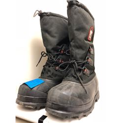 Sorel size 10 winter boots