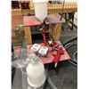 Image 4 : DOERR ambient air breathing apparatus 3/4 hp Mod#1023-P145-G272X c/w mask respirator, 2 new spray
