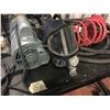 Image 7 : DOERR ambient air breathing apparatus 3/4 hp Mod#1023-P145-G272X c/w mask respirator, 2 new spray