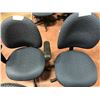 Image 4 : Office chair grey adjustable qty 5, wear & tear