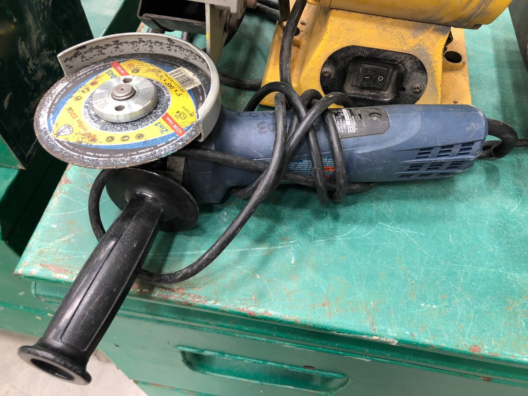 Dewalt 8" bench grinder model DW758, Bosch angle grinder model 1380SLIM