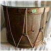Image 1 : DRUM W/GLASS TOP FOR TABLE