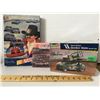 Image 1 : GR OF 3, NASCAR PUZZLE, BOOK, MODEL