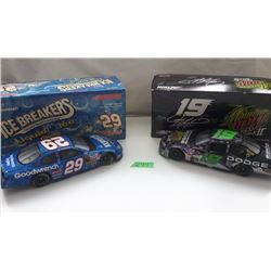 GR OF 2 NASCAR 1:24 SCALE DIECAST, KEVIN HARVICK, JEREMY MAYFIELD CARS, NEW IN BOX