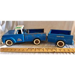 LI'L BEAVER TRUCK AND TRAILER