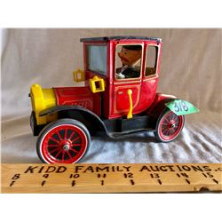MODEL T STYLE BATTERY OPERATED TIN CAR