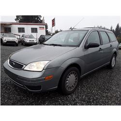 M1 --  2005 Ford Focus ZXW , Green , 259745  KM's