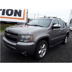 H3 --  2007 Chevrolet Avalanche , Brown , 254015  KM's