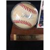 Image 2 : MO VAUGHN SIGNED BASEBALL W/ BASEBALL CARD DISPLAY
