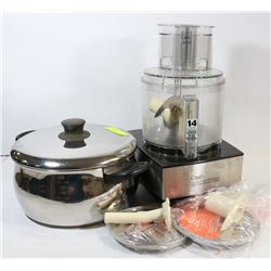 FLAT OF KITCHEN ITEMS INCLUDING JUICER, AND